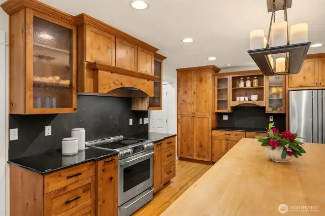 Solid Kitchen