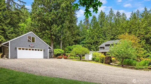 Detached 2 car garage Giant Driveway for RV