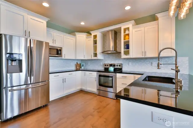 Elegant and functional kitchen