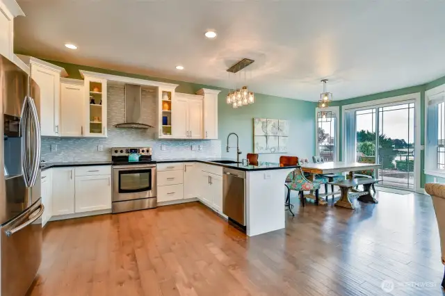 Beautiful wide plank floors