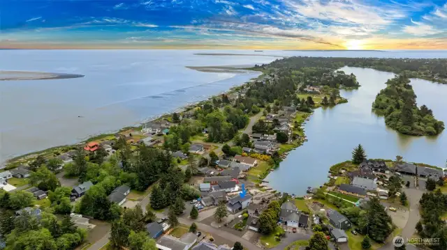 The best of both worlds, Lakeside by the Sea.