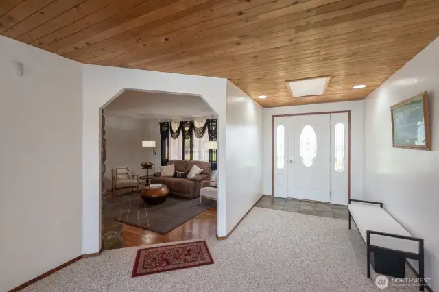 Front door entry, pine ceiling