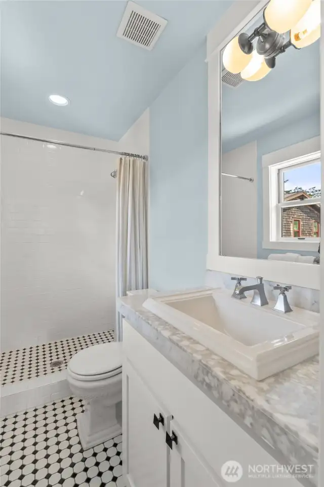Carriage 3/4 bath