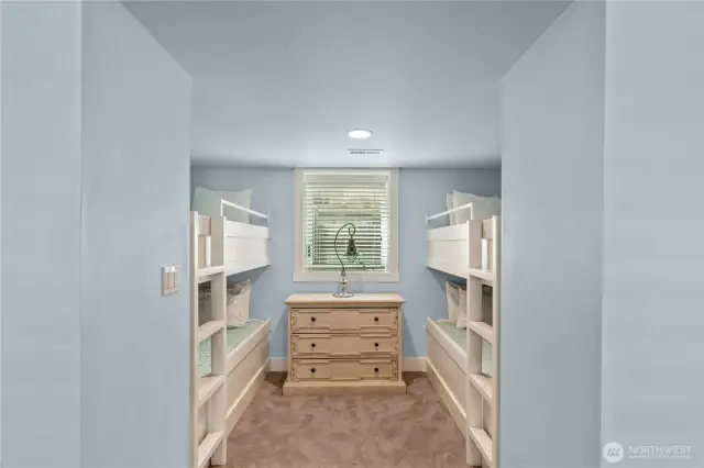 2nd bunk room