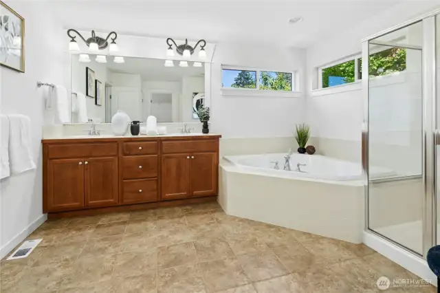 LARGE 5 Piece Bathroom