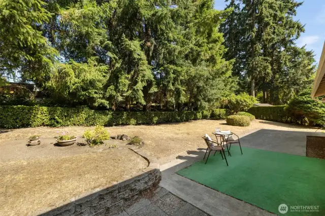 Plenty of trees for privacy.