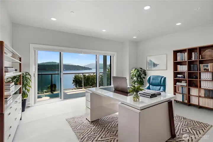 Upper level bonus room/office space (virtually staged)