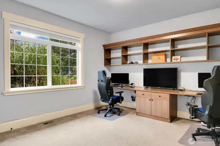 This is the 2nd bedroom on the main floor, currently being used as an office