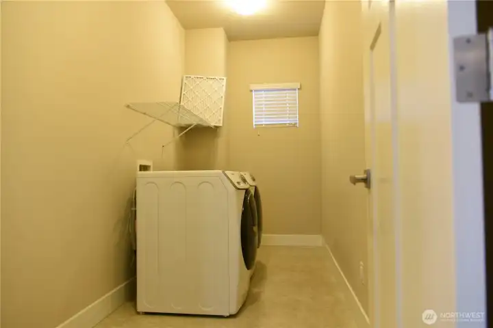 laundry room (main floor)