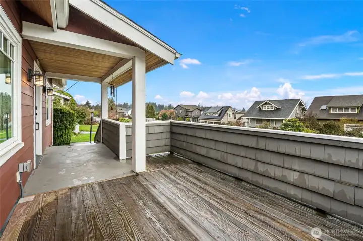 Major upgrades include plumbing, electrical, furnace, water heater, roof, windows, siding, and central A/C—truly move-in ready