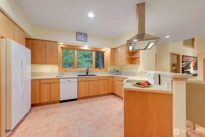 Delightful user-friendly kitchen.