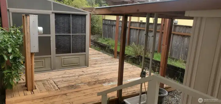 Sun Room with garden beds waiting for you to plant your garden