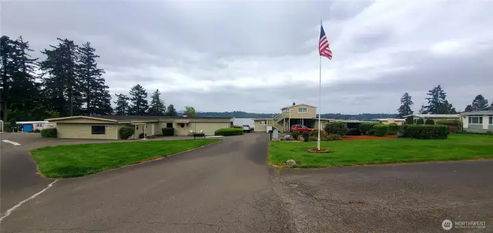 Community Center and Park Mgr's Office