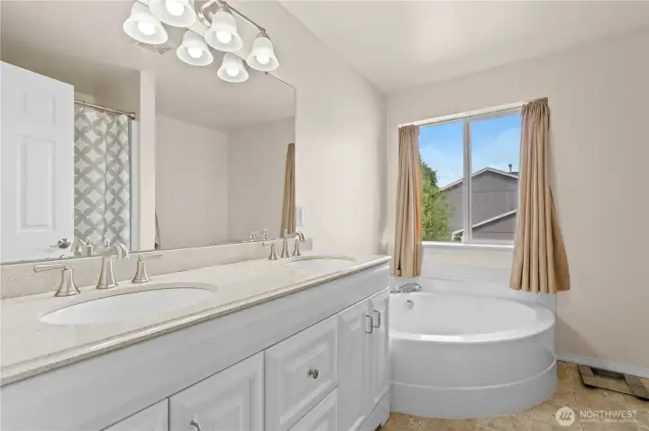 Master ensuite from doorway