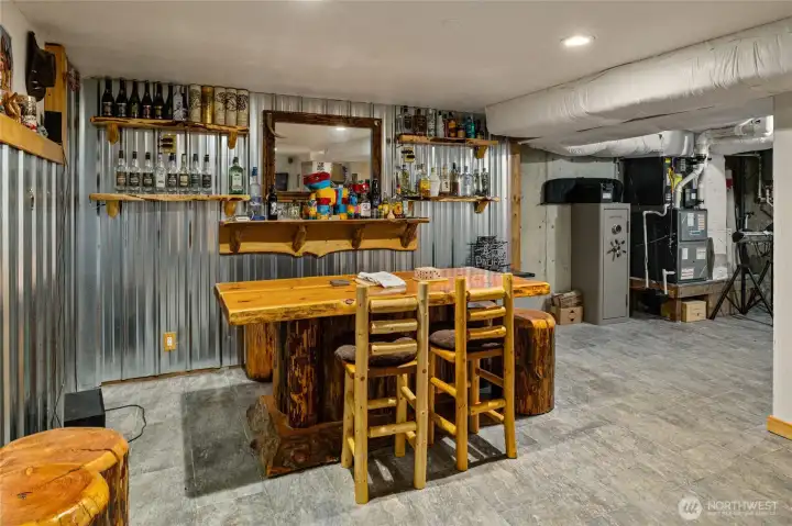 Custom rustic bar, perfect for entertaining
