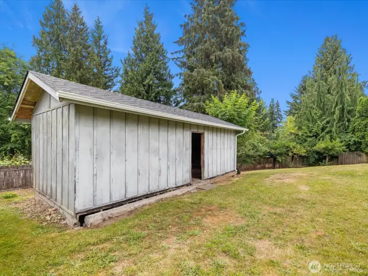 Detached Shop / Outbuilding Detached Shop / Outbuilding