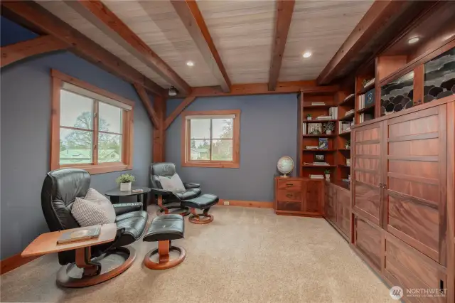 Den/Library/Office