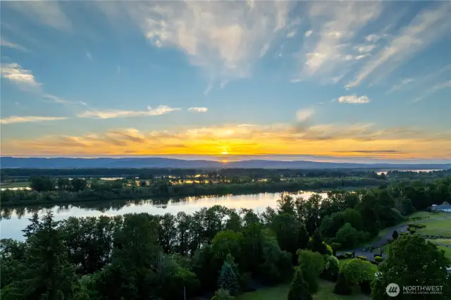 Green Lake & Lake River Behind The Home
