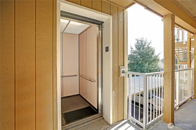 Elevator Provides EZ Access, Privacy and VIEWS in this Top-Floor Condo~