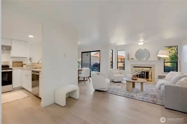 Bright & open living space!