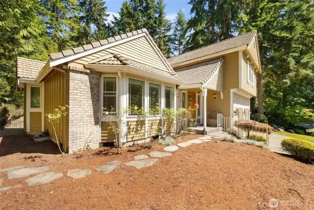 Another picture of the front of the home