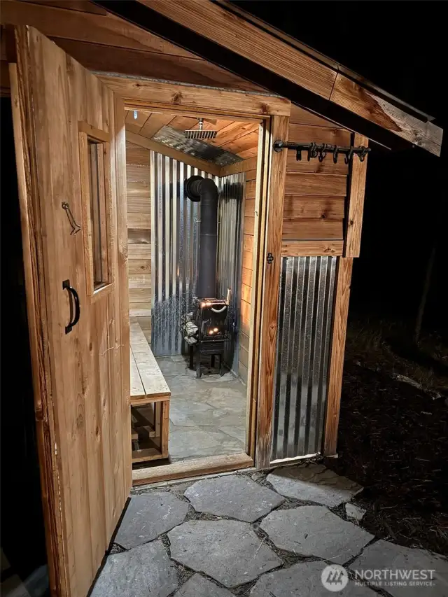 Shower / Sauna
