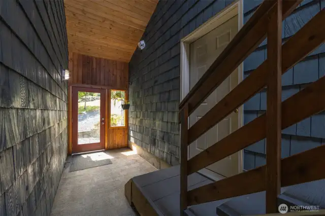 The enclosed entry is a statement and also gives access to the office above the shop.