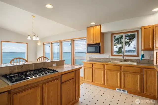 The views while cooking on the 5 burner gas cooktop are insanely beautiful.