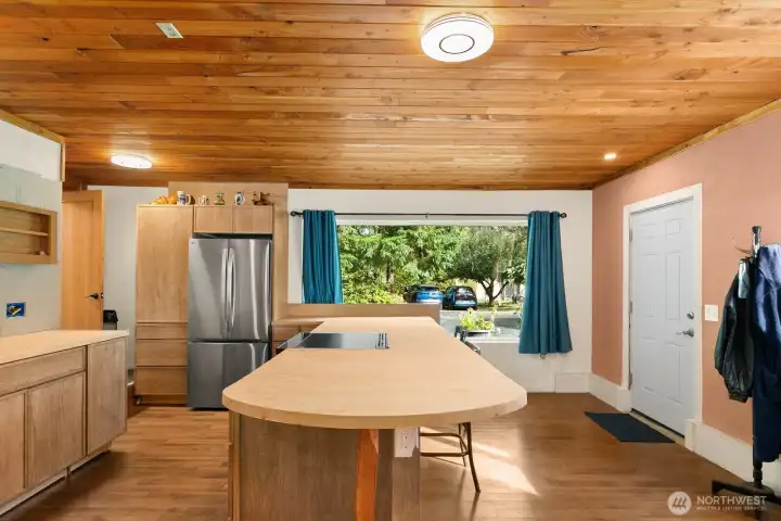 The details of this space need to be seen to be fully appreciated.