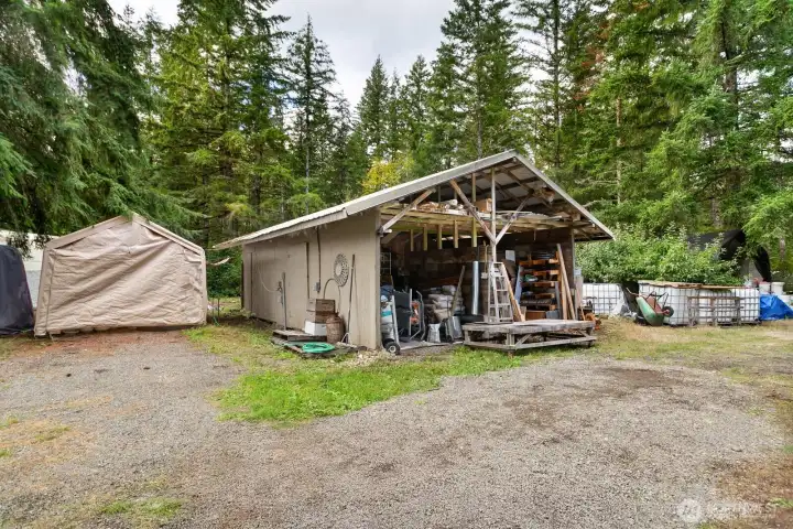 What propjects could you manage from this huge double bay shed?