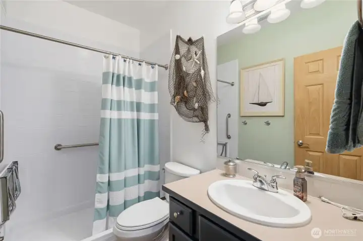 ADA complaint in-shower bench