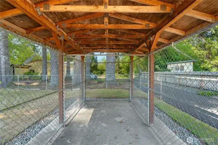 bonus covered patio,