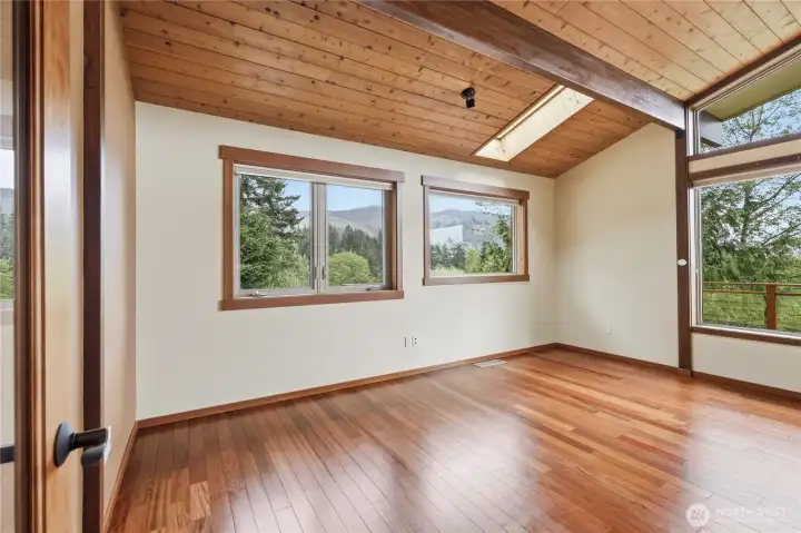 Main Floor Office/Den