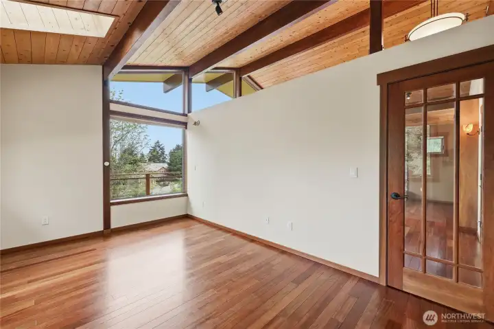 Main Floor Office/Den