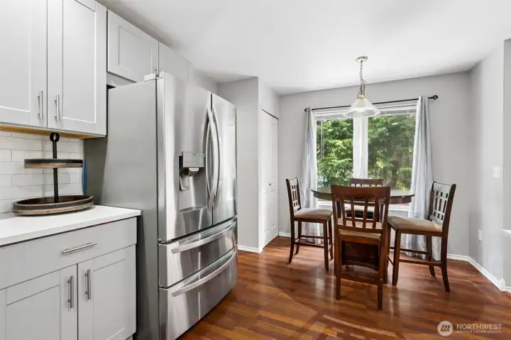Updated Eat-in Kitchen