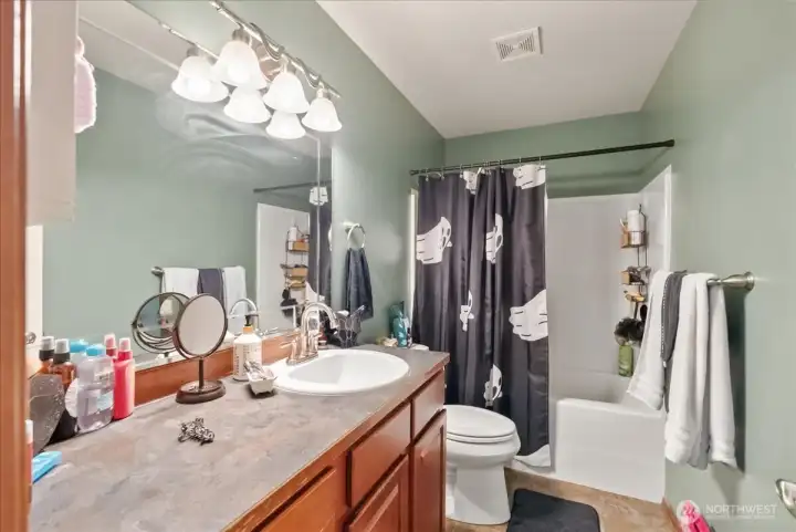 Full bathroom upstairs.