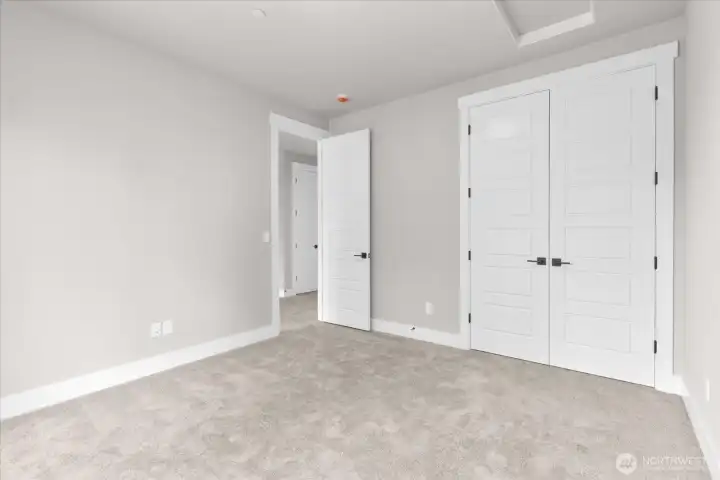 2nd Floor Bedroom (3/3)