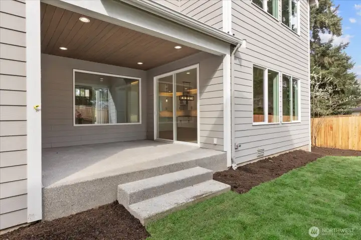 Covered Patio with BBQ stub
