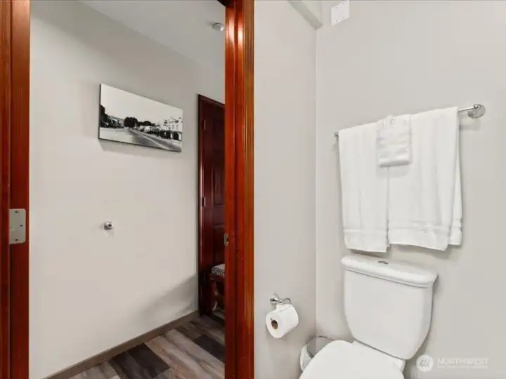 Bath is right off the entryway. Bath is right off the entryway.