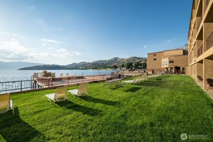 Community picnic tables and more seating to enjoy the views of the mountains and the water. Community picnic tables and more seating to enjoy the views of the mountains and the water.