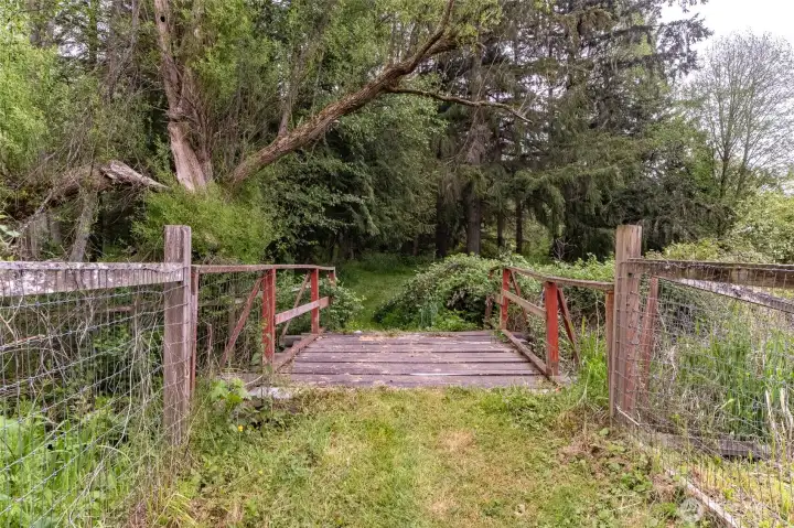 Bridge across the creek