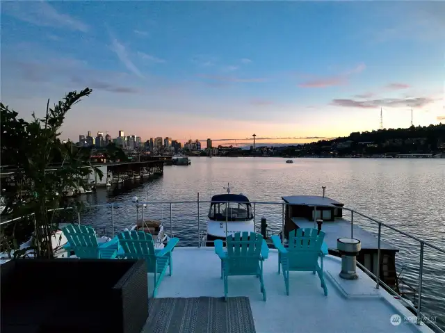 Rooftop Deck looking forward while at dock