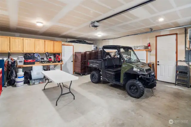 Garage w/ Shop Space and Access to Bathroom~