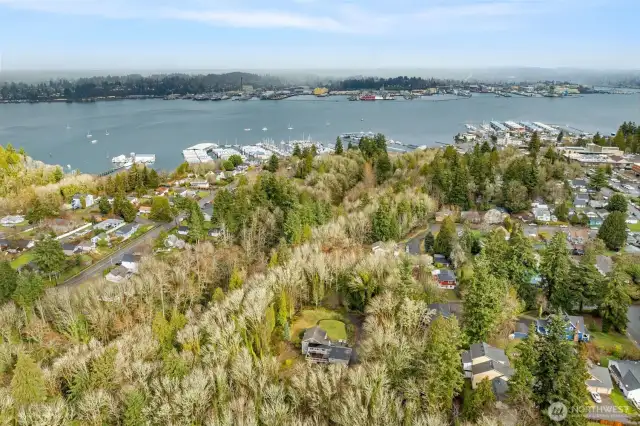 Nearby is Givens Community Center, park, basketball/tennis courts, & ball field.