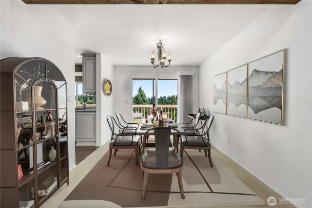 dining room virtually staged