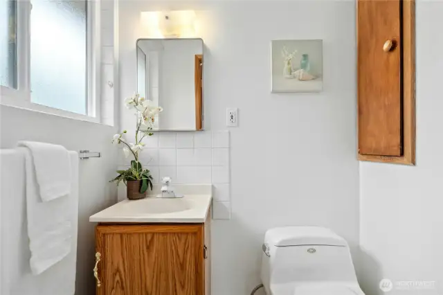 Primary half bath