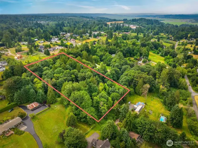 Drawing is an estimate of property lines, not exact representation.
