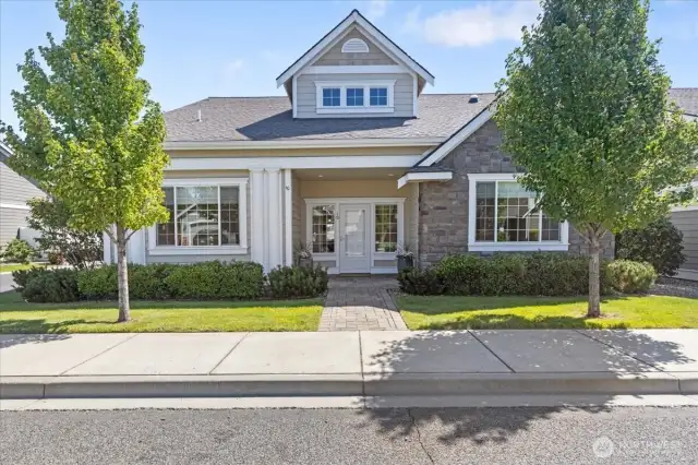 Charming and beautifully maintained, Greenfield Park Unit #10 offers a warm welcome with its inviting curb appeal and serene community setting!