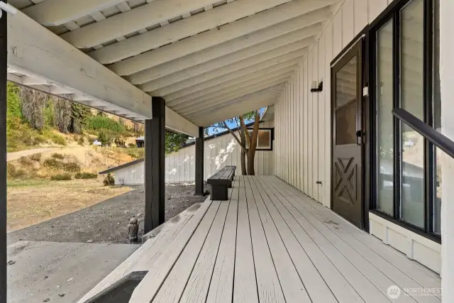 Nice big country front porch!