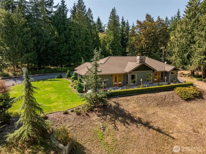 Serene Privacy on 10 AC